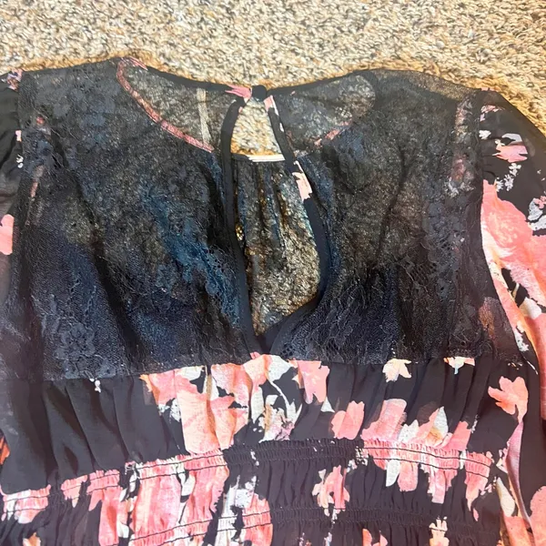 Free People Black Pink Floral Lace Smocked Cropped Long Sleeve Top Womens‎ XS - Image 8