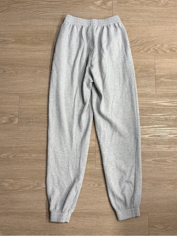VS PINK Heathered Gray Sweatpants - Image 4