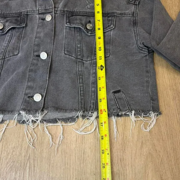 Pacsun Women's Grey and Black Jacket - Image 4