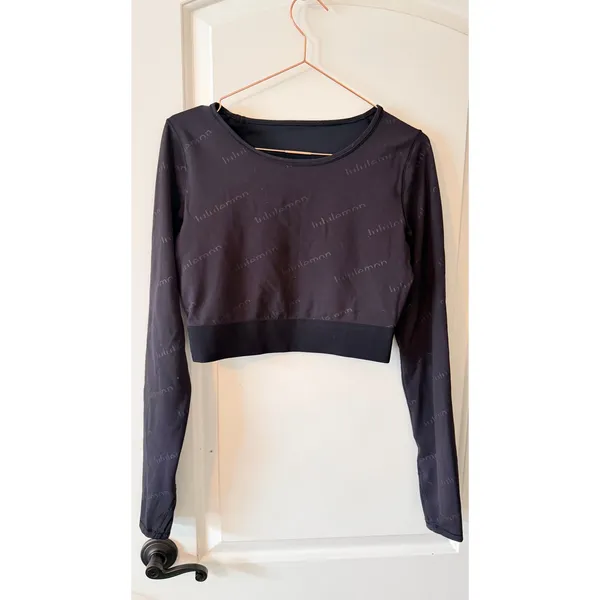 Lululemon Athletic Top Womens Logo Print Crop 8 Black‎ Long Sleeve Workout - Image 4