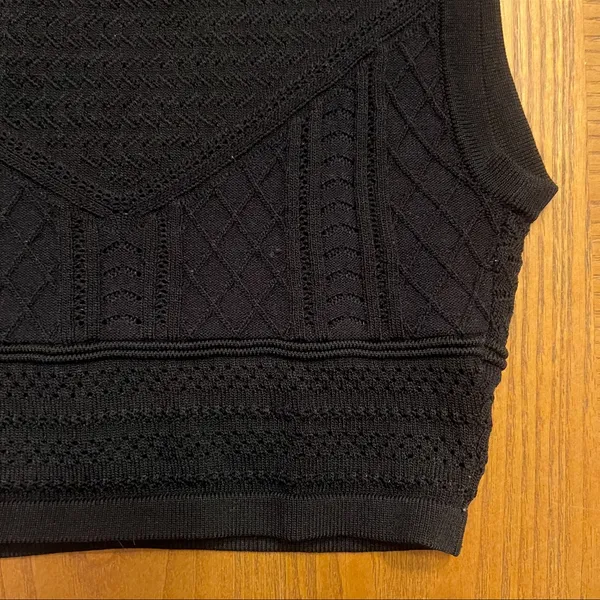 Babaton Aritzia Pointelle Stitch Stretch Sleeveless Tank Top‎ Black Size XXS - Image 6