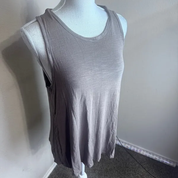 Old Navy Luxe High‎ Neck Tank Top Sediment Taupe Slub Knit Sleeveless Medium - Image 2