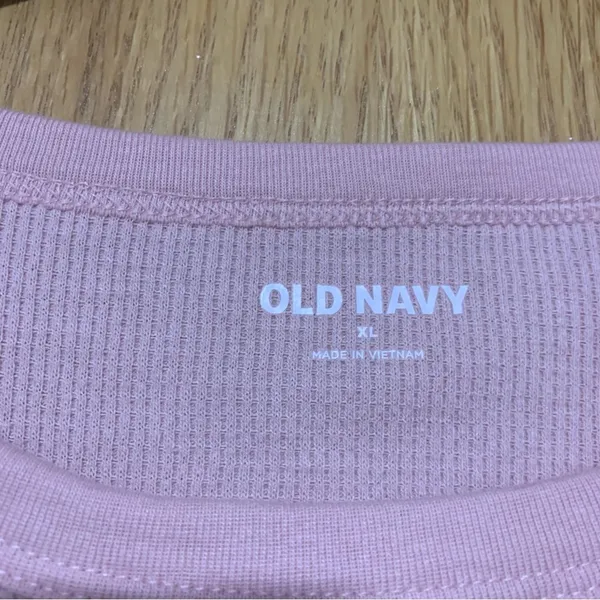 Old Navy Short-Sleeve Cropped Lettuce-Edge Waffle-Knit T-Shirt - Size XL - Image 2