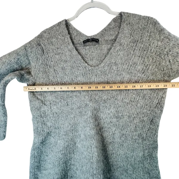 Peruvian Connection Alpaca Blend‎ Sweater Women's Small Gray V-Neck - Image 5