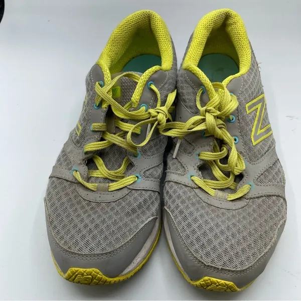 New Balance Grey & Yellow Running Shoes Sneakers Womens 10 Athletic Neutral - Image 9