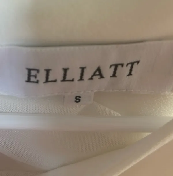 Elliatt Janelle Mini Dress In White - Image 3