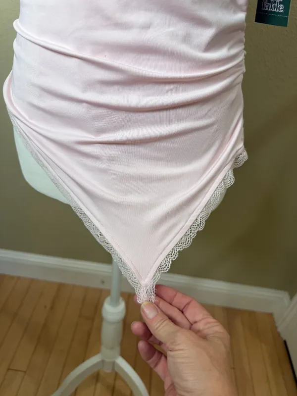 Wild Fable Light Pink Asymmetrical Lace Trim Halter Size Small NEW - Image 3
