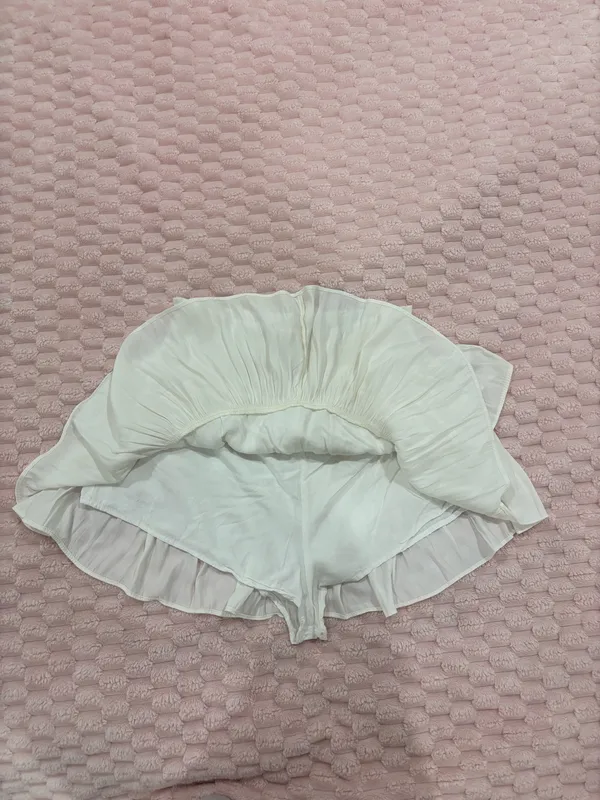 White skirt - Image 2