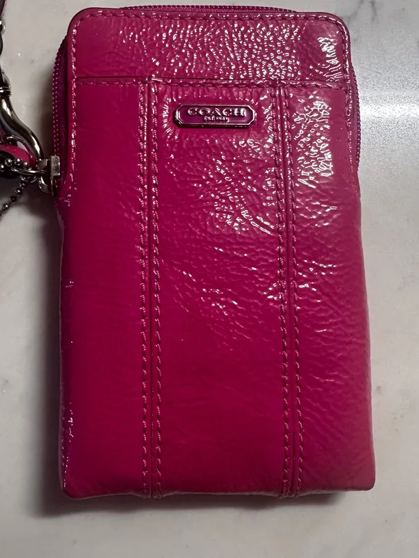 Coach Patent Leather Wristlet in Vibrant Magenta - Image 2