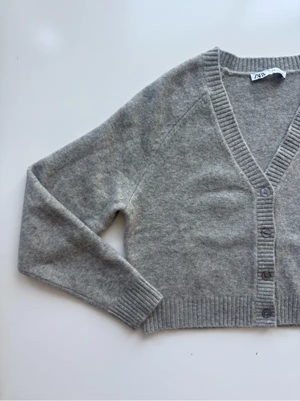 Zara Cropped Gray Cardigan size Medium - Image 2