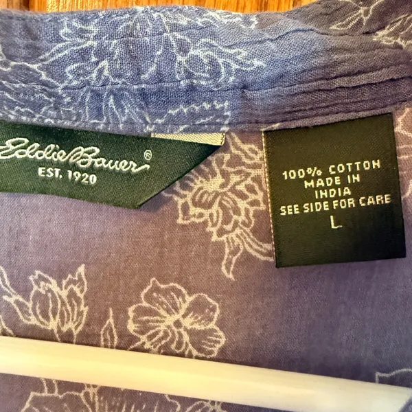 Eddie Bauer Large Grey White Floral Pintuck Cotton Button Front Top Boho - Image 4