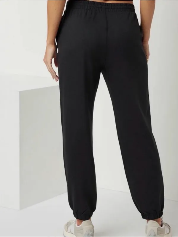 Vuori Boyfriend Sweatpants Joggers Small Black Athleisure Lounge Minimal Travel - Image 2