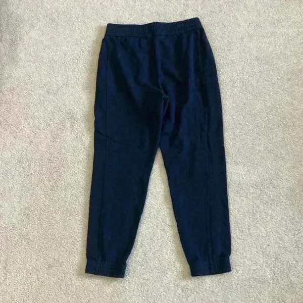 ⭐️ Fabletics black high rise sweatpants in size medium - Image 3