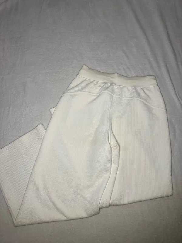 Lululemon pants  - Image 3