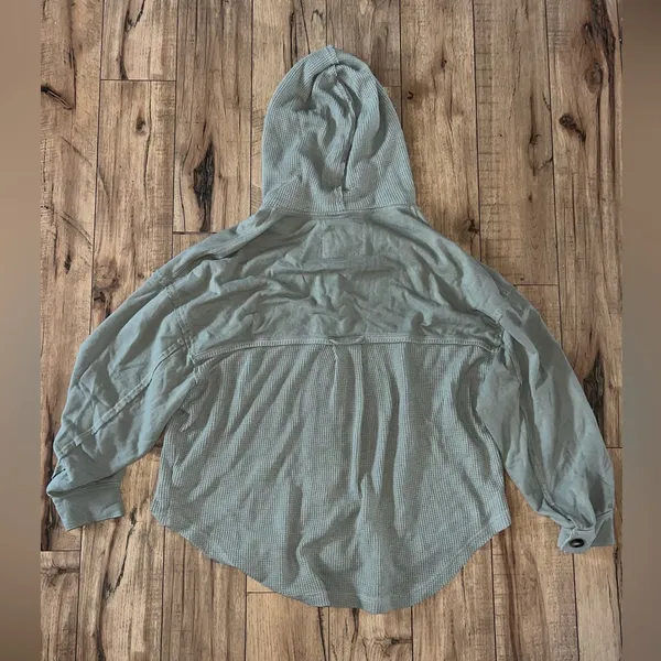 Green comfy top - Image 6