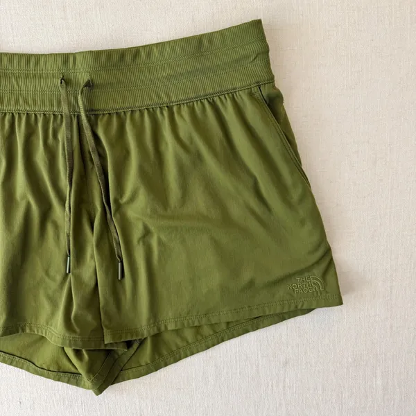 The North Face Aphrodite 2.0 Hiking Shorts Womens XL Olive Green - Image 4