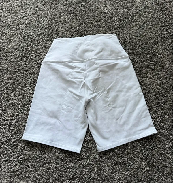 ALO Yoga White High-Rise Bike Shorts with Logo - Image 3