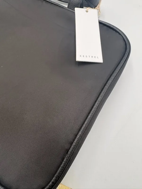 Kestrel Black Zip - Image 3