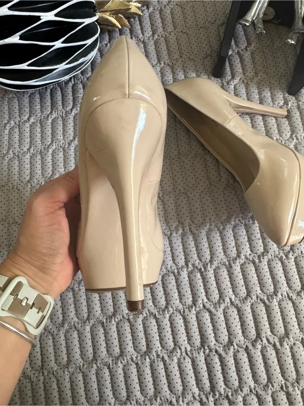Jennifer Lopez Nude Patent Platform Stiletto Heels - Image 3