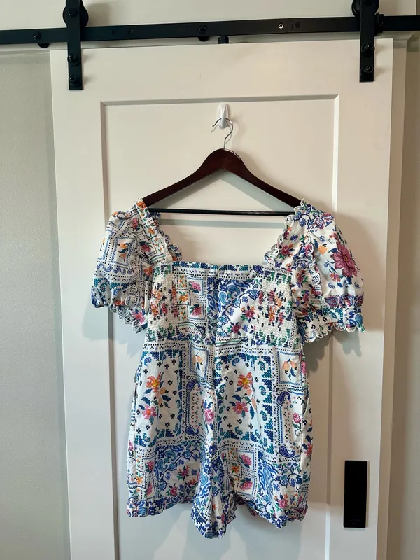 FARM Rio Floral Paisley Puff Sleeve Romper Beaded Belt Size XL NWOT - Image 3