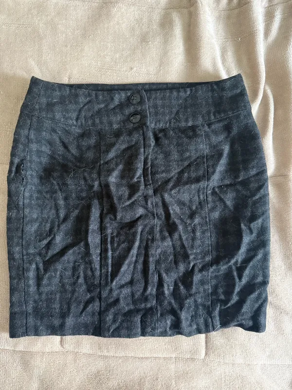 H&M Mini Plated Mini Skirt Size: 8 - Image 3