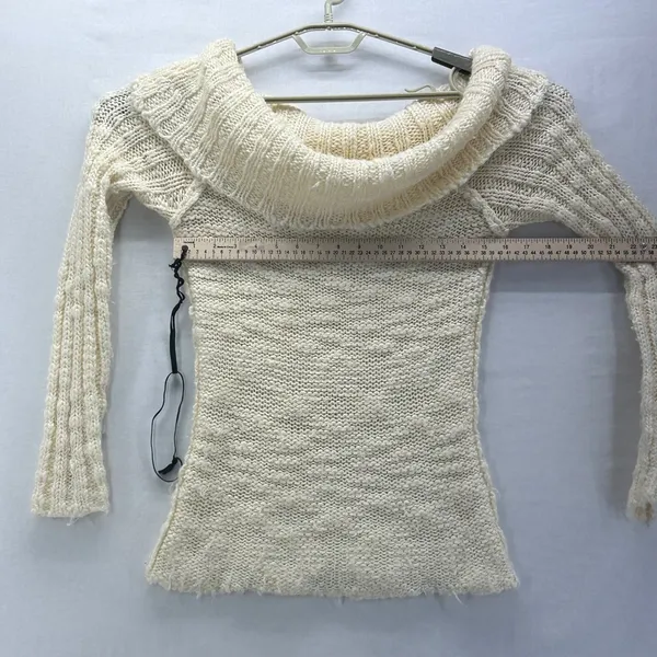 Glimmer Off the Shoulder Sweater‎ M Size M - Image 11