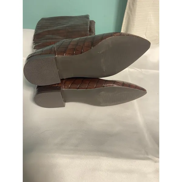 Wmens Size 6.5 Brown Faux Leather Tall Riding Flat Croc Embossed‎ Bin2 - Image 3