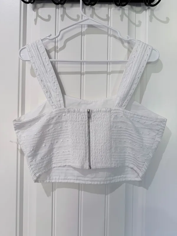 Avec Les Filles White Embroidered Crop Tank 12 - Image 4