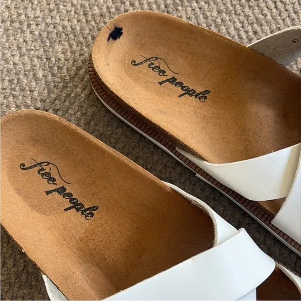 EUC Free People Ventura Sandals White Size 10 Retail $88.00 - Image 8