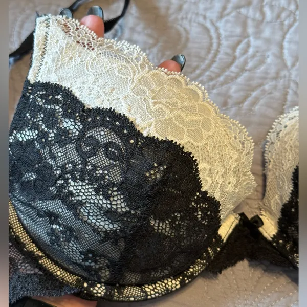 Victoria's Secret Black and Cream Lace Bra. 32-D - Image 2
