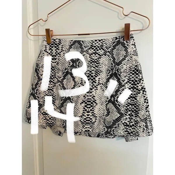 Soothfeel Tennis Skort Womens XS Black White Snakeskin Print Athletic Golf Mini‎ - Image 4