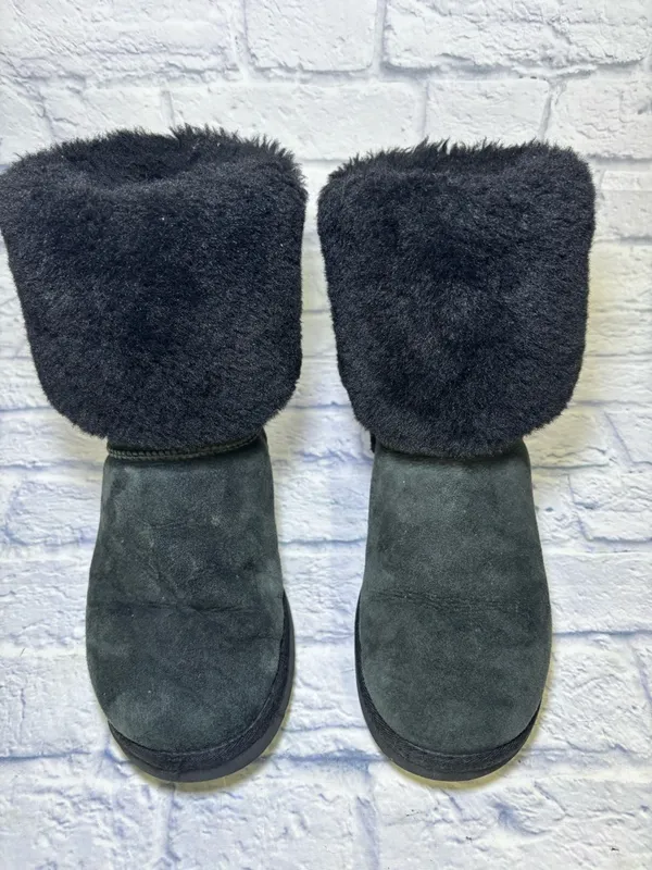 UGG Boots Womens 9.5 Classic Tall Shearling Winter Black Suede Leather Fur - Image 4