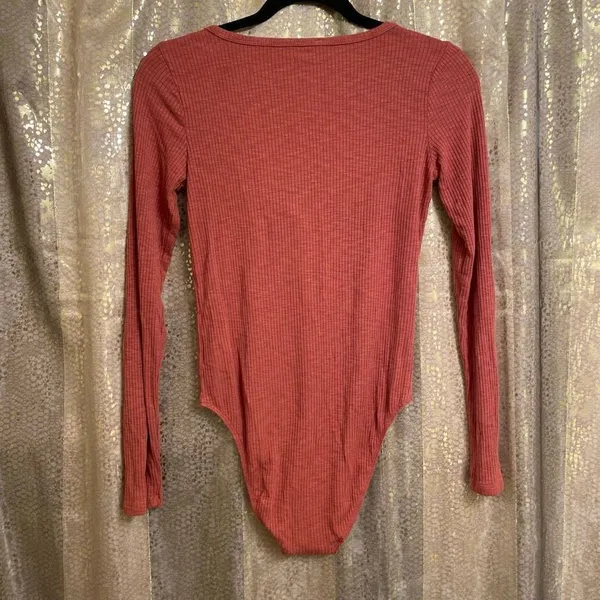 Aerie Women’s Medium Long Sleeve‎ Button Down Burnt Orange Red Bodysuit Stretch - Image 2