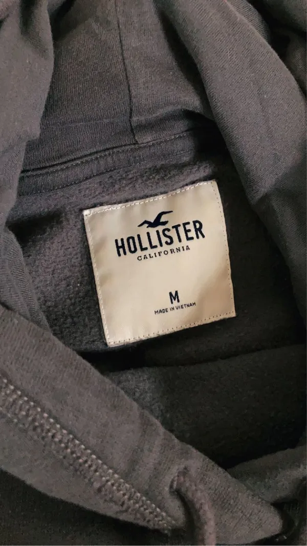 Hollister Cropped Hoodie - Image 2