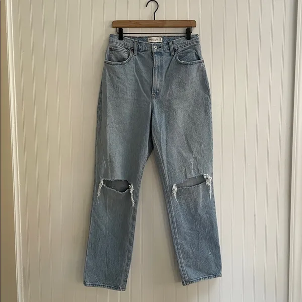 ABERCROMBIE & FITCH The 90’s Straight Ultra High Rise Jeans Size 30 / 10R NWT - Image 5