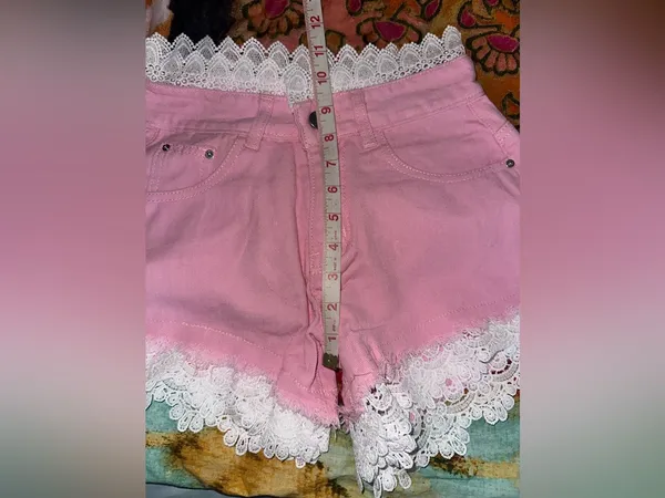 NWT Boho Pink + White Shorts Size M - Image 7