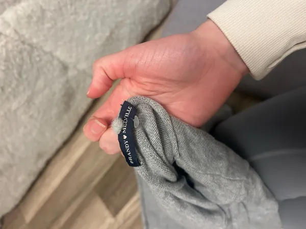 Brandy Melville Greg long sleeve - Image 3