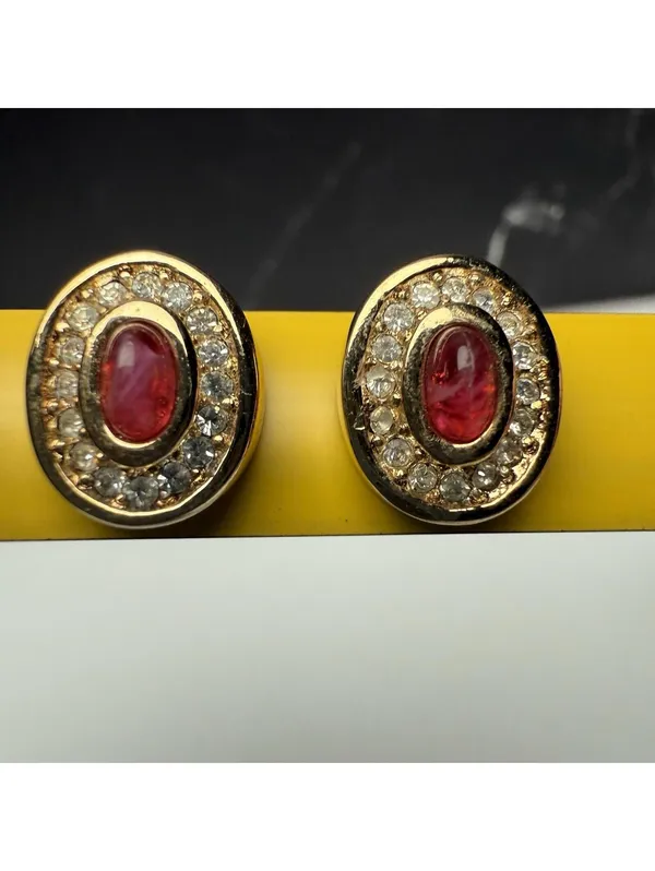 Small Christian Dior Red Glass & Rhinestone Clip-on Clip On Gold Tone Signed - Image 12