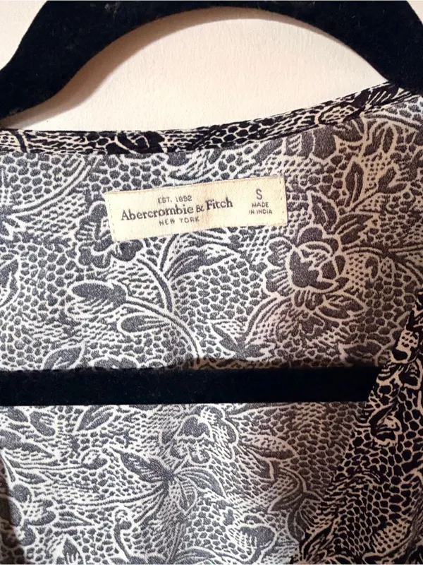 Abercrombie black and white floral maxi wrap dress S - Image 3