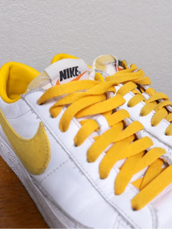Nike Zoom Blazer Low SB Sneakers 8 White Yellow Skateboarding Cushioned - Image 4