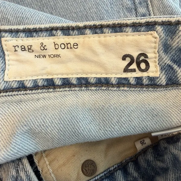 Rag Bone Alissa High Rise Barrel Leg Jeans Sz 26 Light Wash Raw Hem‎ Button Fly - Image 8