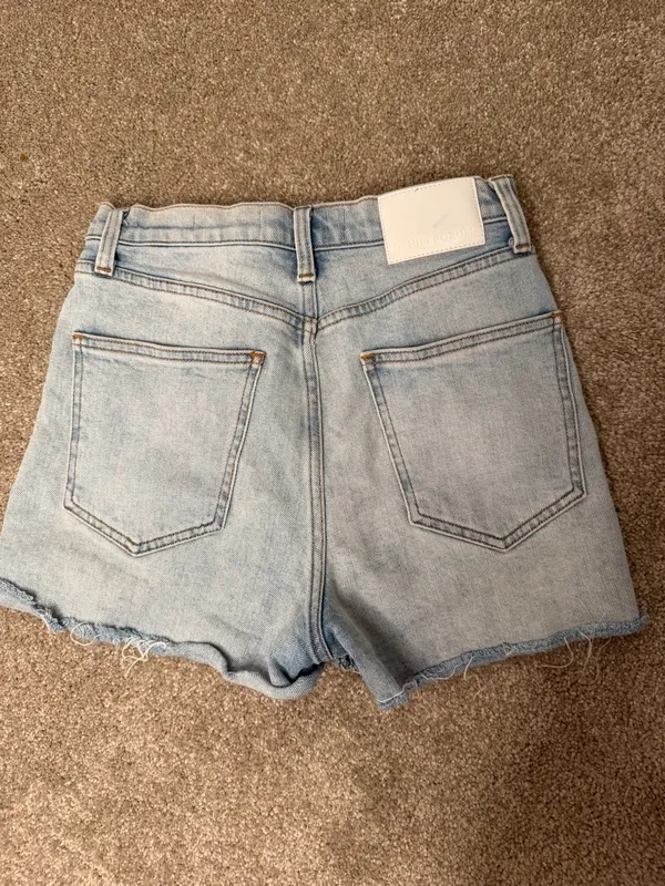 Aritzia Denim Forum The ’50s Arlo Light Wash Denim Shorts Size 26 - Image 4