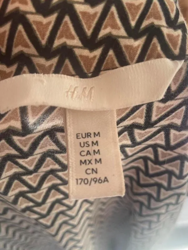 Geometric pattern brown lounge set blouse and pants size M by H&M - Image 5
