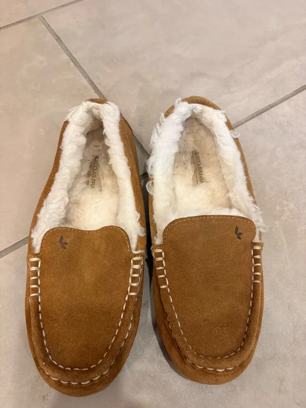 Koolaburra by UGG Cozy Suede Slippers - Image 3