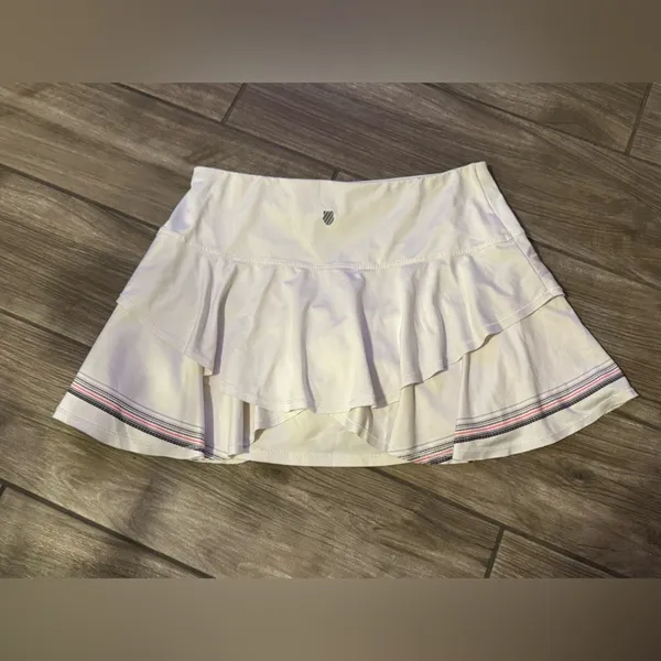 Lucky in Love x KSwiss White Layered Women's Skort golf tennis size small - Image 2