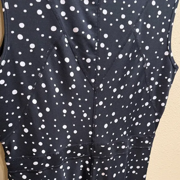 Title Nine Size Medium Black Dress with White Polka Dots - Image 5