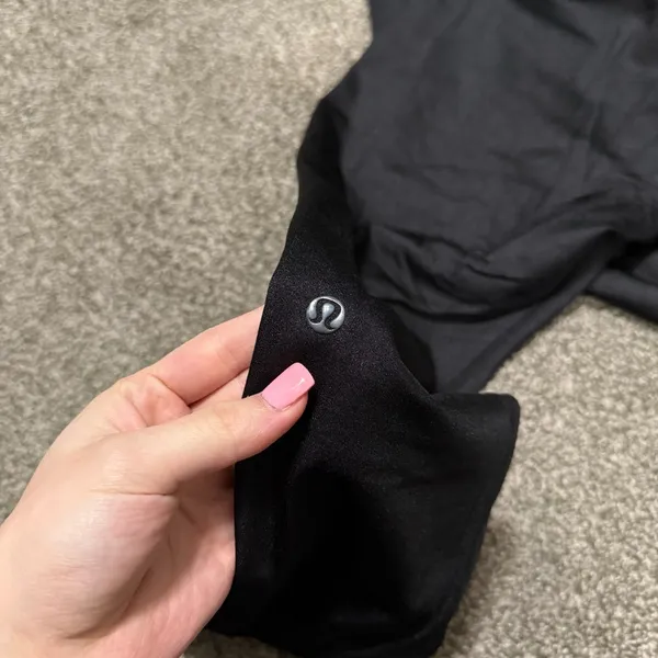 Lululemon Black Shine Joggers Size 4 - Image 4