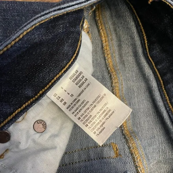 American Eagle 6 Boot Jeans - Image 4