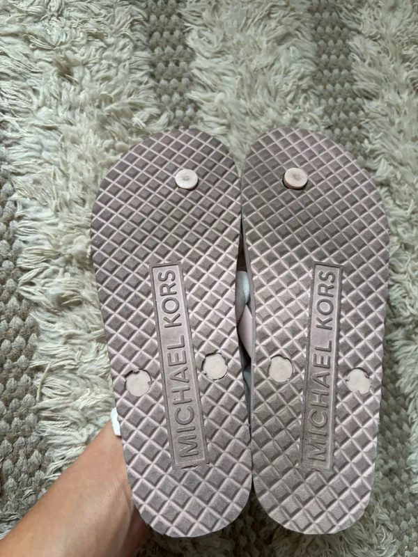 Michael Kors Light Pink Logo Medallion Flip Flop Sandals Size US 6M - Image 5