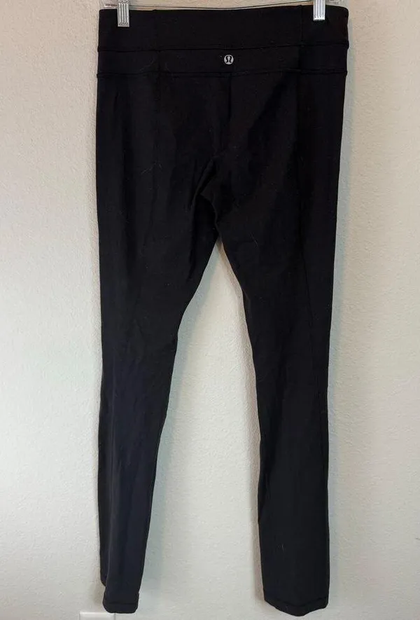 Lululemon black straight leg size 6 - Image 2